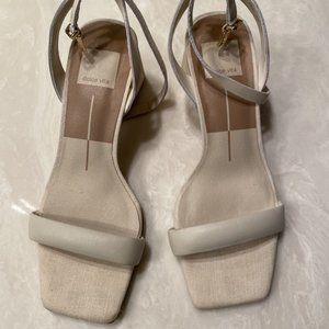 Dolce Vita Size 6.5  Modi Heels Cream
